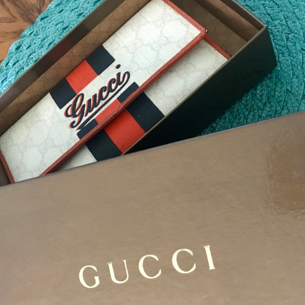 Gucci wallet